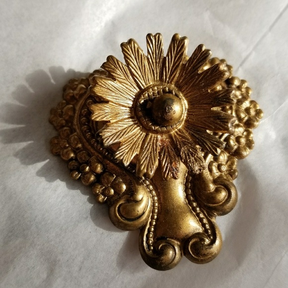 Relisted - Vintage ornate dress clip gold tone - Picture 7 of 7